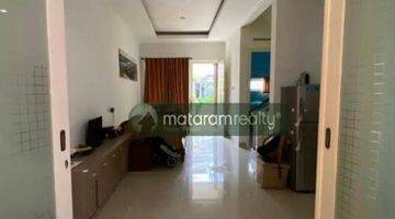 Gambar 2 Rumah 2 Lantai Bagus Furnished di Cigadung, Bandung