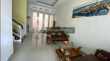 Gambar 1 Rumah 2 Lantai Bagus Furnished di Cigadung, Bandung