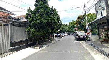 Gambar 2 Rumah Classic Bangunan Kokoh Tengah Kota Strategis Dekat Gedung Sate Bandung 