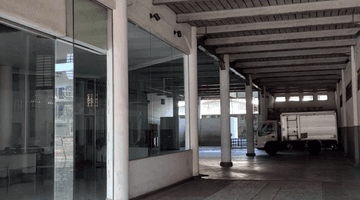 Gambar 2 Disewakan Showroom Strategis Gatot Subroto Denpasar, Bali