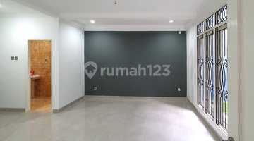 ruang keluarga rumah siap huni bintaro jaya