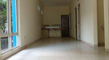 Gambar 1 Rumah Kontrakan Bagus Unfurnished HGB di Jalan Marina, Semarang