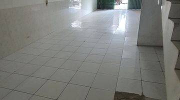 Gambar 1 3lantai ruko akses kontainer