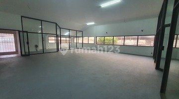 Gambar 3 Gudang pluit ada kantor