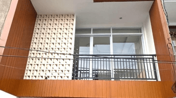 Gambar 1 Rumah 3lantai luas 4,35x15 65m type 3KT Tebet Jakarta Selatan