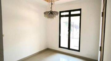 Gambar 5 Rumah 2,25lt Luas 8x20 160m Type 4KT Metland Menteng Cakung 