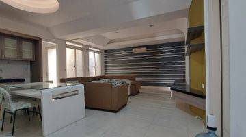 Gambar 2 Rumah Furnished di cluster Dalton, Gading Serpong