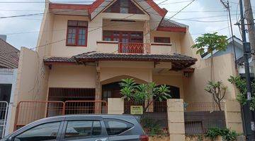 tampak depan dijual rumah kota depok perumahan