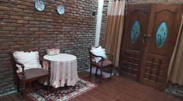 ruang tamu rumah di villa jombang baru