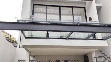 Gambar 1 Modern Townhouse At Lebak Bulus 3 Storeys Brand New 3+1 Br