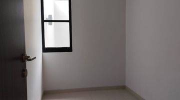 Gambar 3 Modern Townhouse At Lebak Bulus 3 Storeys Brand New 3+1 Br