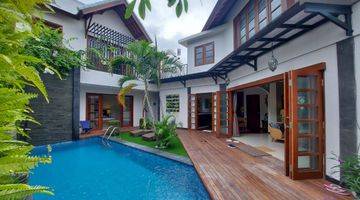 Gambar 1  Dijual Modern Luxury Villas, Seminyak, Vskhe