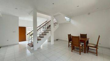 Gambar 4  Dijual Villa Lantai 2 Di Seminyak, Bali Vsyg