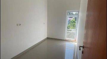 foto lainnya ready rumah baru 2 lantai