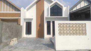 tampak depan rumah mewah murah strategis di