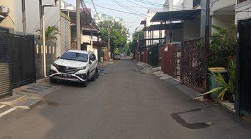 Gambar 4 Dijual Rumah Kelapa Gading 136m2 Furnish, Lokasi Bagus, 2.5 Lantai, Kode Ay