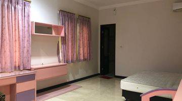 Gambar 2 Rumah Furnished & Bagus Dipermata Buana, Lt 316m2