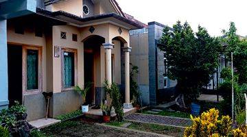 tampak depan rumah minimalis bagus siap huni