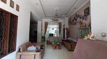 ruang tamu rumah lokasi strategis di belka