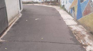 garasi/carport dijual rumah 1 lt di
