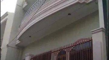 tampak depan dijual rumah bagus 3 lt