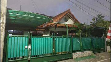 tampak depan dijual rumah murah 2 lt