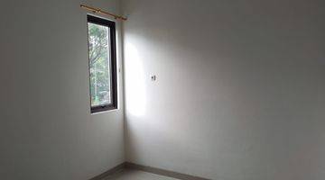 Gambar 4 Disewakan Rumah di Casa Jardin Cluster Nicolaia Uk. 6x15