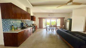 Gambar 4 Beautiful Newly Renovated House Close To Saba Beach For Sale Fully Furnished