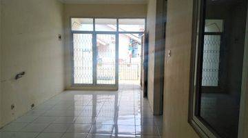 ruang keluarga rumah minimalis siap huni di