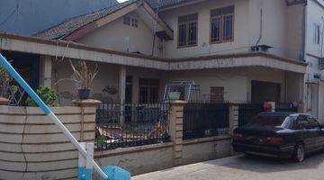 tampak depan rumah di pondok pekayon indah