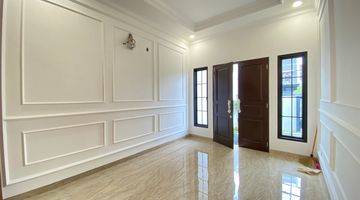 ruang tamu rumah baru siap huni 4