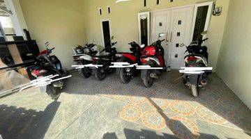 garasi/carport rumah kos 2 lantai kembaran