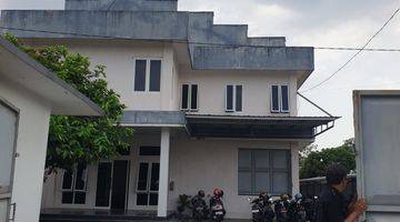 tampak depan gudang plus kantor zona pabrik