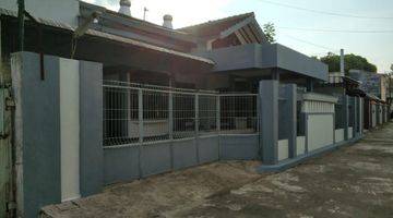tampak depan rumah non perum pusat kota