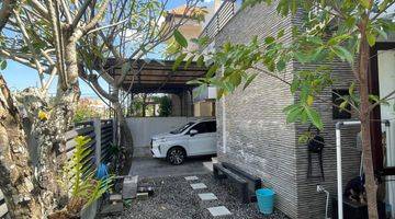 Gambar 4 Rumah Murah Modern 2lt Semi Furnished Siap Huni Di Kerobokan Gn Salak 

RUMAH  MODERN 2 LANTAI ONE GATE SYSTEM

Kerobokan Gn Salak

Spesifikasi : 

Luas Tanah : 125 m²

Luas Bangunan : 100 m²

Kamar Tidur : 3

Kamar Mandi : 3

Ruang Tamu

Ruang Laundry

D