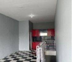 Gambar 3 Ruko 2lt Siap Untuk Usaha Apapun Di Jl. Kertanegara, Singosari Malang 


Spesifikasi : 


Luas Tanah : 46m²


Luas Bangunan : 80m²


Kamar Mandi : 2 


PLN: 2200 Watt


Air : Sumur 


Hadap : Tenggara


SHM + IMB Lengkap 


Harga 575Juta Nego

