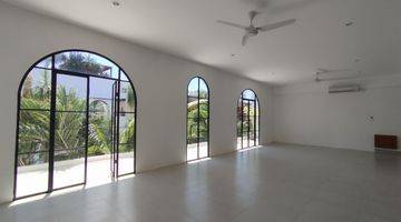 Gambar 1 Office For Rent Touristic Area In Canggu