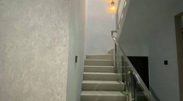 Gambar 3 Rumah Sangat Terawat Cantik di Graha Raya Dr Ut 11856 Rs