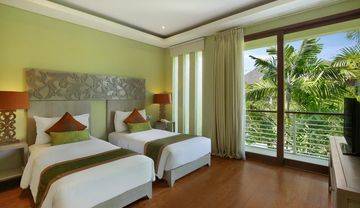 Rumah/Villa 2 Bedroom 2 Lantai SHM  di jalan umalas canggu bali 