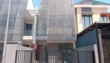 Rumah modern mewah siap pakai di setraduta bandung utara 
