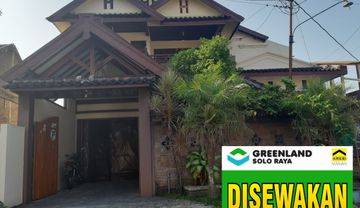 RUMAH KLASIK MODERN 2 LANTAI FULL JATI COCOK U HUNIAN ATAU MESS DI KOTA SOLO