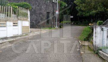 Hanya Hitung Tanah .. Rumah di Sayap Cihampelas, Bandung