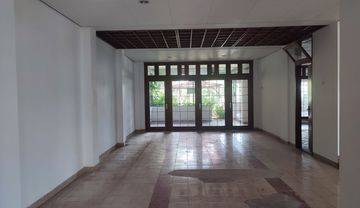 Rumah Lokasi Dekat Mall Pvj Bandung Utara
