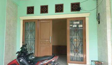 Rumah Akses Mobil, 450 Meter Ke Pasar Johar Baru