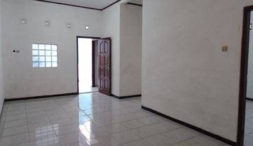 Rumah tengah kota Semarang siap pakai dekat bandara dekat tol disewakan di Borobudur Manyaran Semarang barat