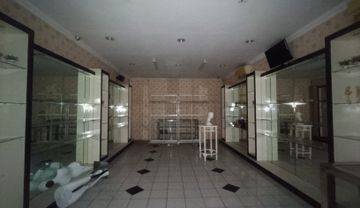 Ruko tengah kota Semarang strategis dekat Undip siap pakai dijual di Banjarsari Tembalang Semarang Selatan