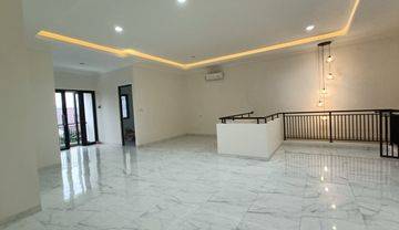 Rumah baru modern minimalis bagus tengah kota Semarang siap huni dekat sampangan dekat kampus Unwahas Unnes dijual di Menoreh Gajahmungkur Semarang atas