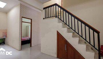 Rumah minimalis furnish tengah kota Semarang siap pakai dekat tol sekolah Akpol disewakan di Singgalang raya candisari Semarang Selatan