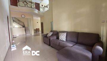 Rumah besar luas tengah kota Semarang siap pakai dekat Kic dekat tol dekat kampus Unika BSB disewakan di Graha Taman Bunga BSB City Ngaliyan Semarang barat