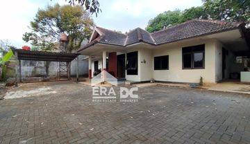 Rumah luas tengah kota Semarang cocok untuk kos dekat kampus Undip dekat tol dijual di Waru Banyumanik Semarang Selatan